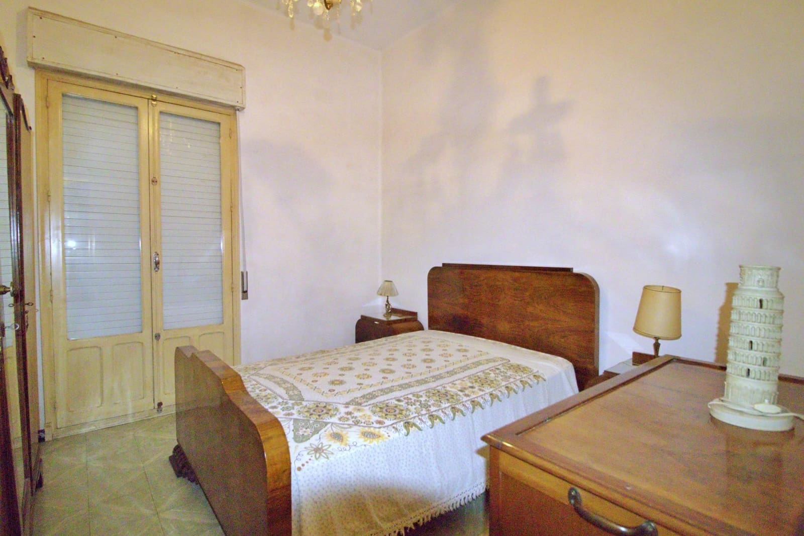 8 bedroom Commercial for sale in Crevillente / Crevillent with garage - € 800,000 (Ref: 9743133)