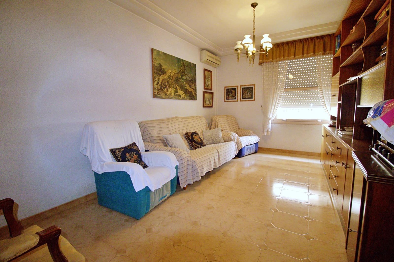 8 bedroom Commercial for sale in Crevillente / Crevillent with garage - € 800,000 (Ref: 9743133)