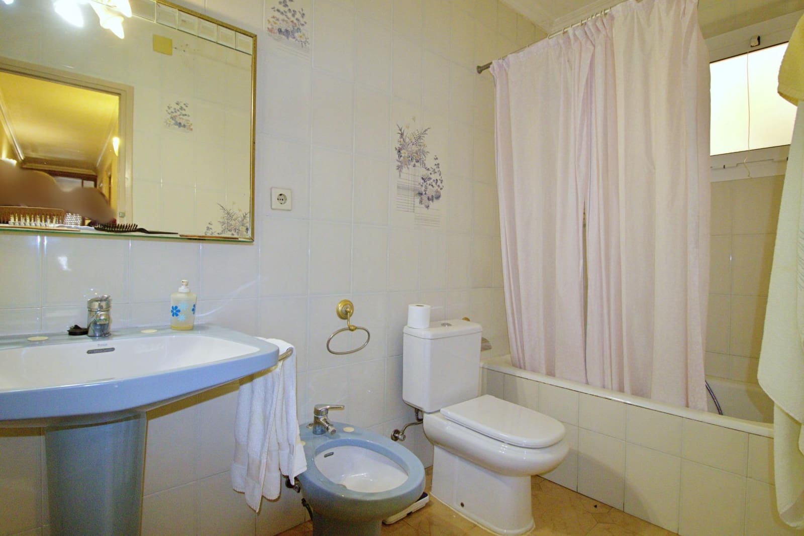 8 bedroom Commercial for sale in Crevillente / Crevillent with garage - € 800,000 (Ref: 9743133)