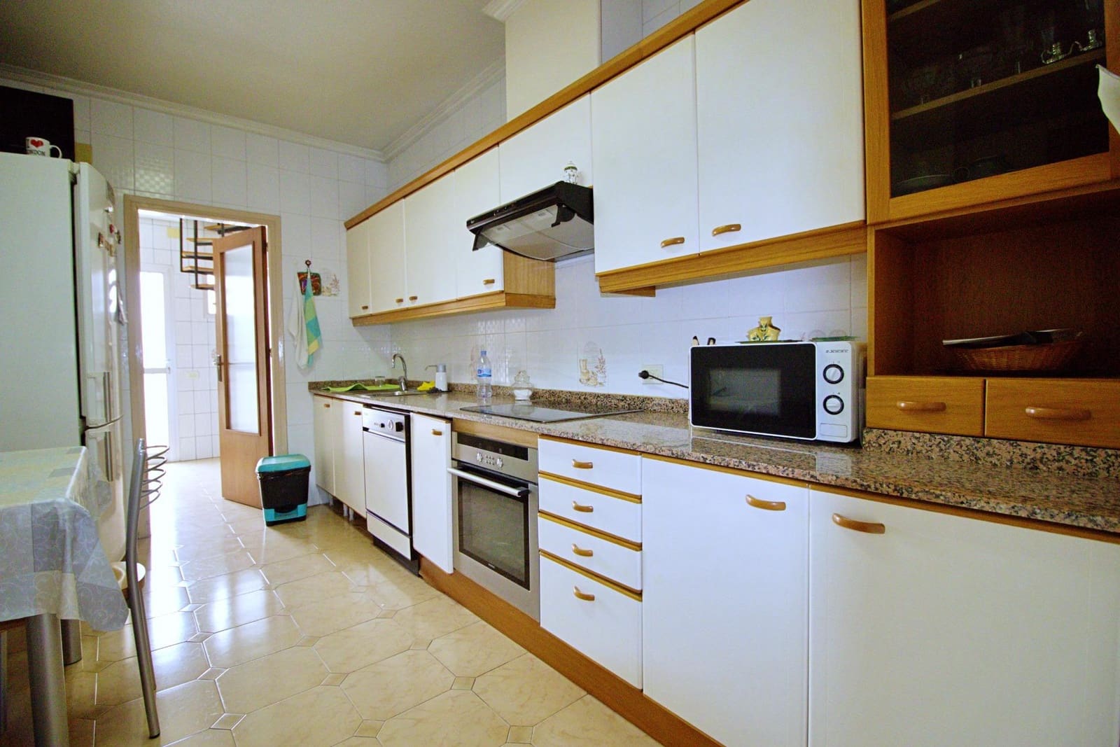 8 bedroom Commercial for sale in Crevillente / Crevillent with garage - € 800,000 (Ref: 9743133)