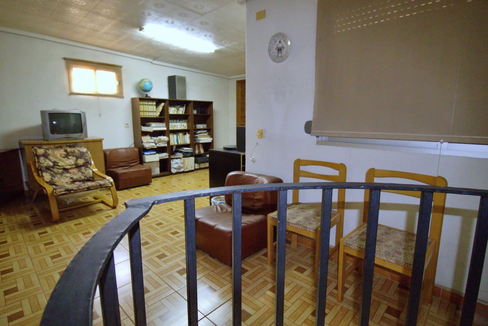 8 bedroom Commercial for sale in Crevillente / Crevillent with garage - € 800,000 (Ref: 9743133)