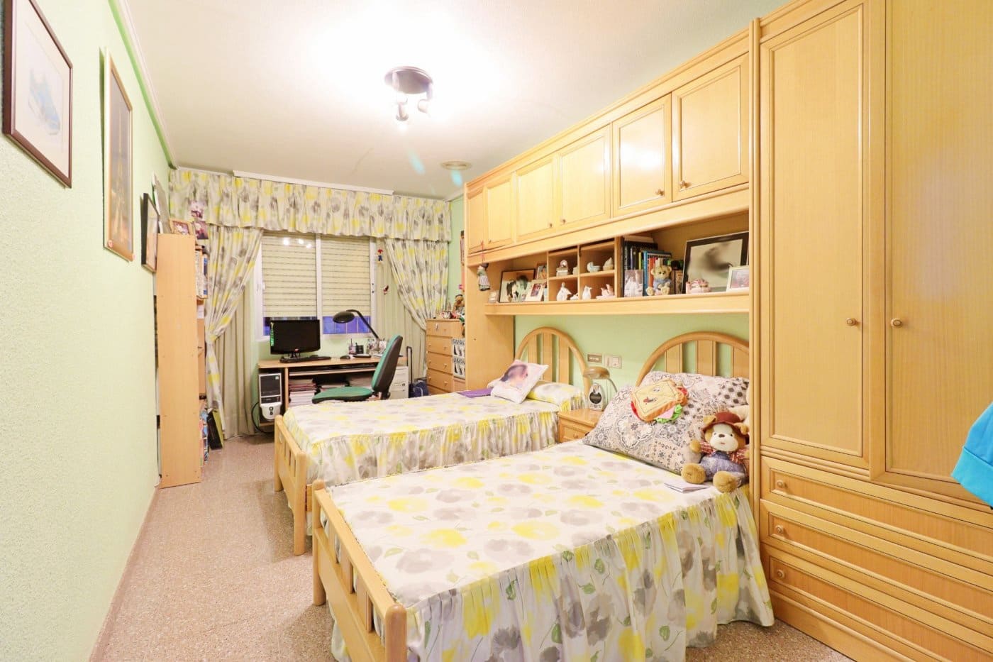 4 chambre Appartement à vendre à Elche / Elx avec garage - 180 000 € (Ref: 9755674)