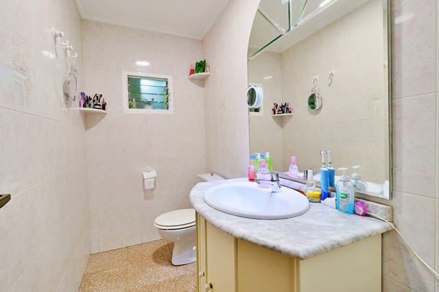 4 chambre Appartement à vendre à Elche / Elx avec garage - 180 000 € (Ref: 9755674)