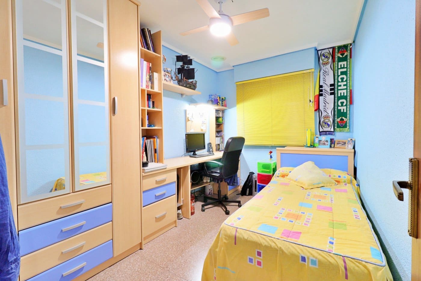 4 chambre Appartement à vendre à Elche / Elx avec garage - 180 000 € (Ref: 9755674)