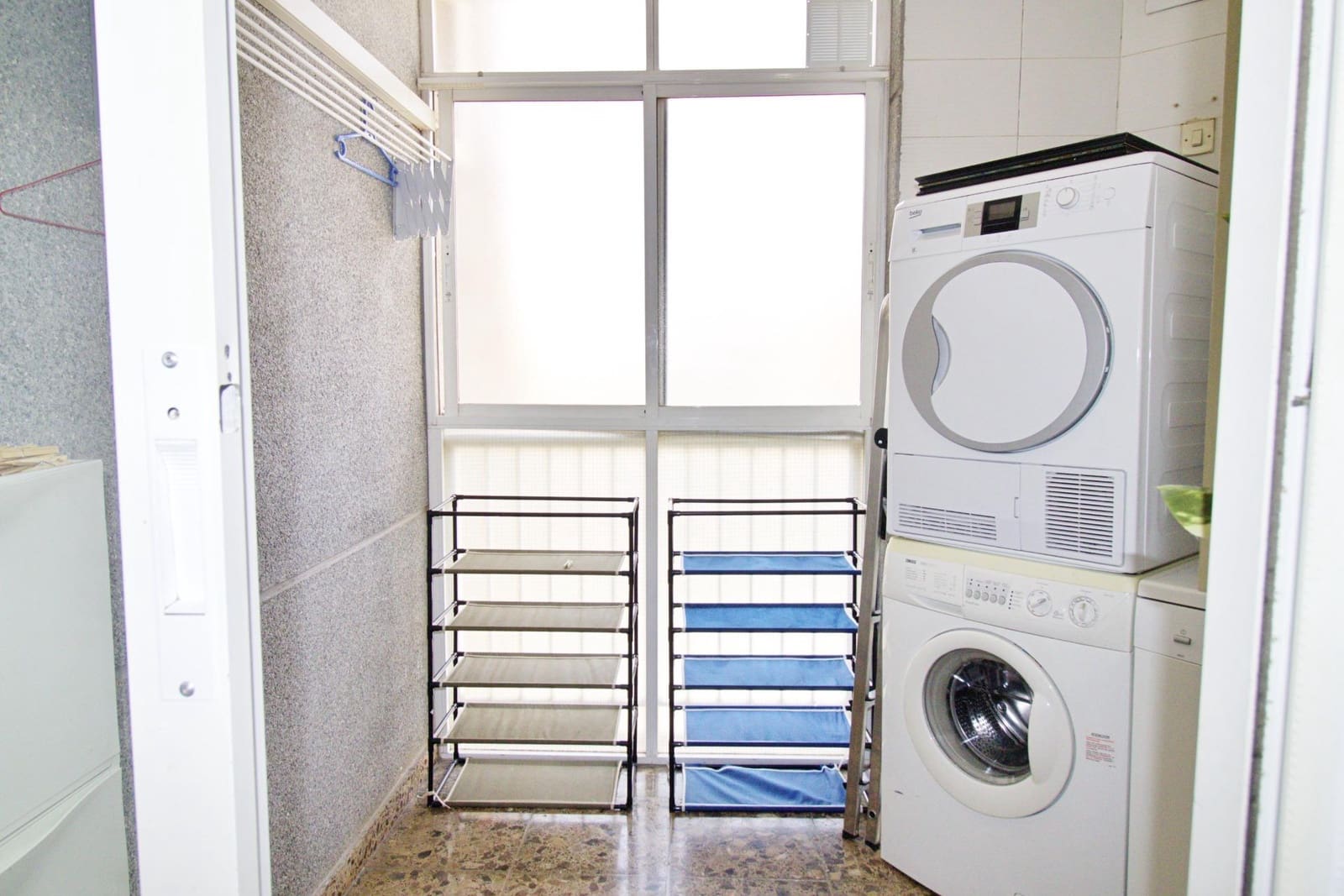 2 slaapkamer Flat te huur in Elche / Elx - € 700 (Ref: 9807955)