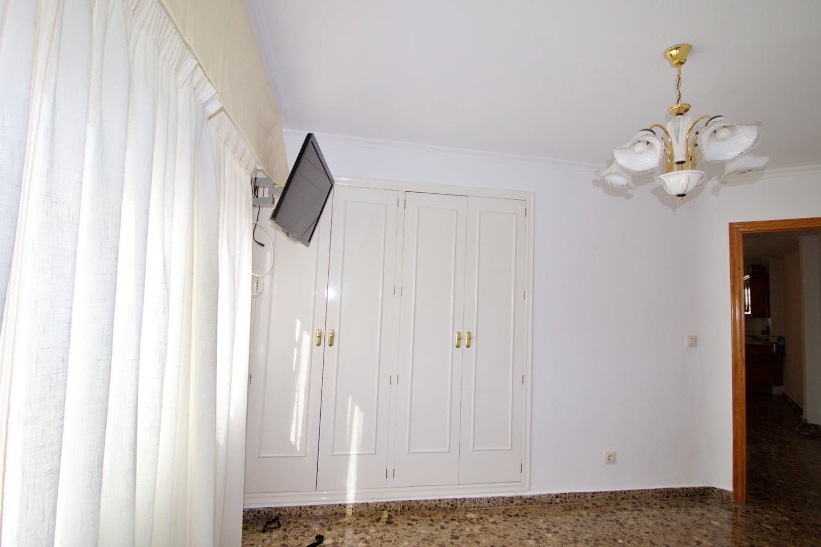 2 slaapkamer Flat te huur in Elche / Elx - € 700 (Ref: 9807955)