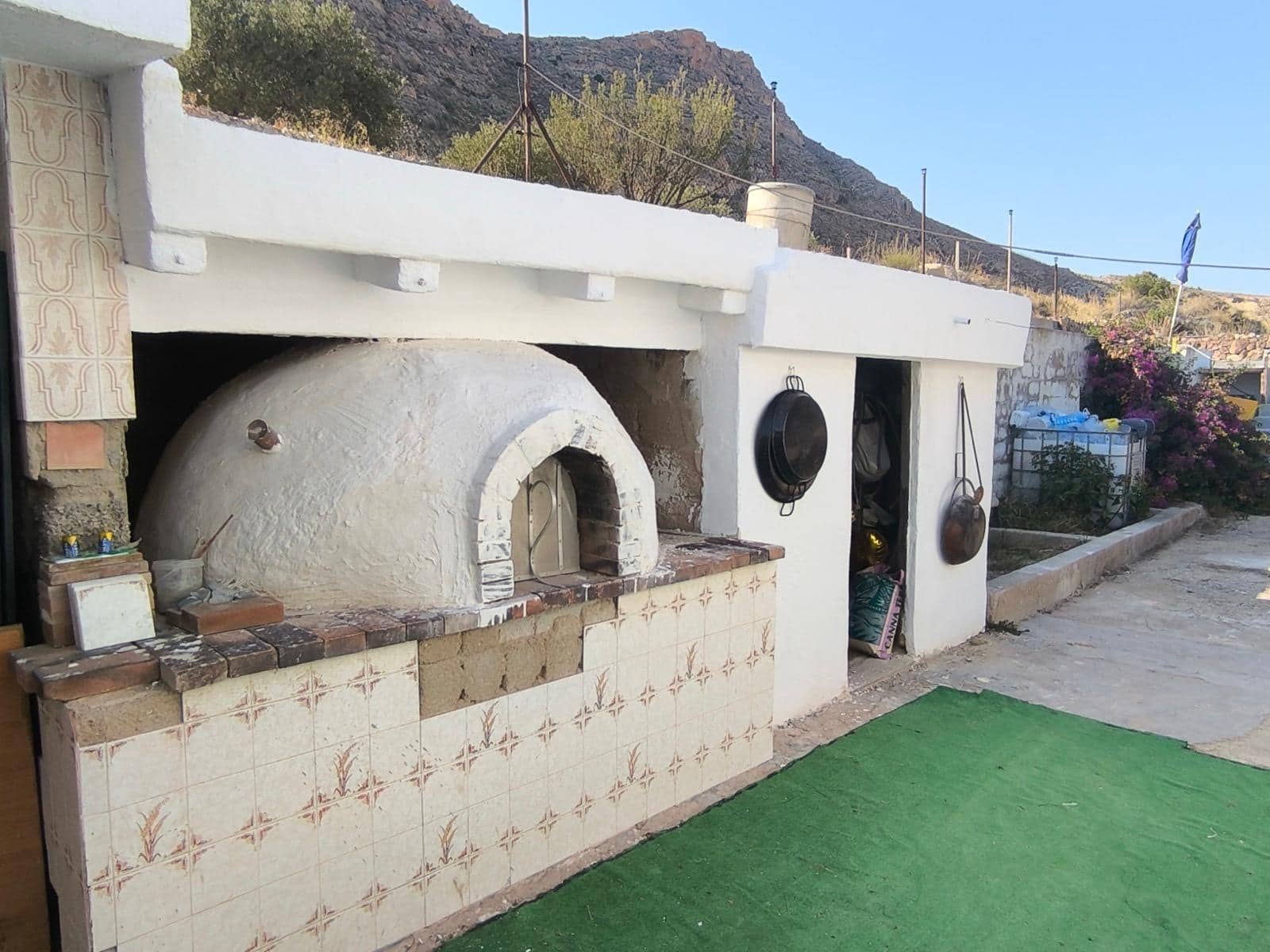 4 bedroom Villa for sale in Agost with pool garage - € 250,000 (Ref: 9807956)