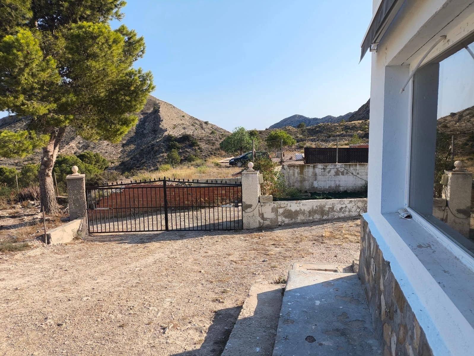 4 bedroom Villa for sale in Agost with pool garage - € 250,000 (Ref: 9807956)