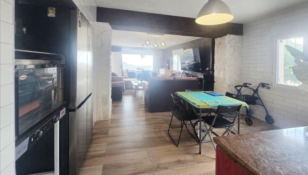 4 bedroom Villa for sale in Agost with pool garage - € 250,000 (Ref: 9807956)