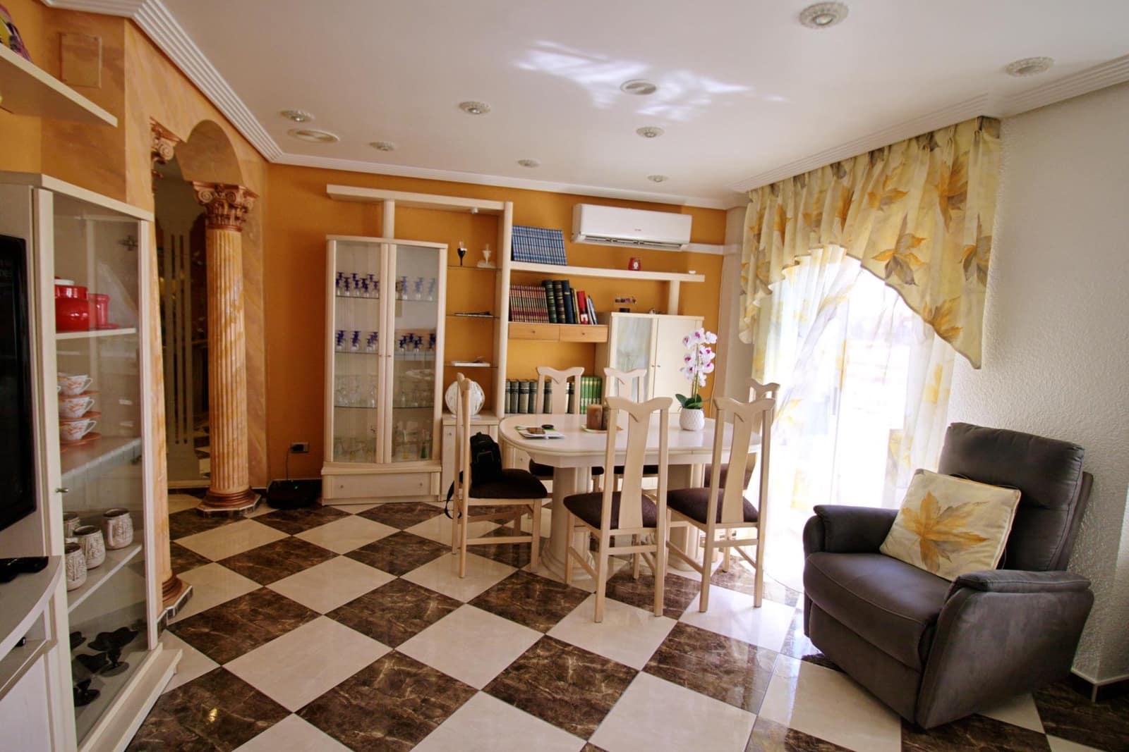 3 sovrum Lägenhet till salu i Elche / Elx - 175 000 € (Ref: 9807957)