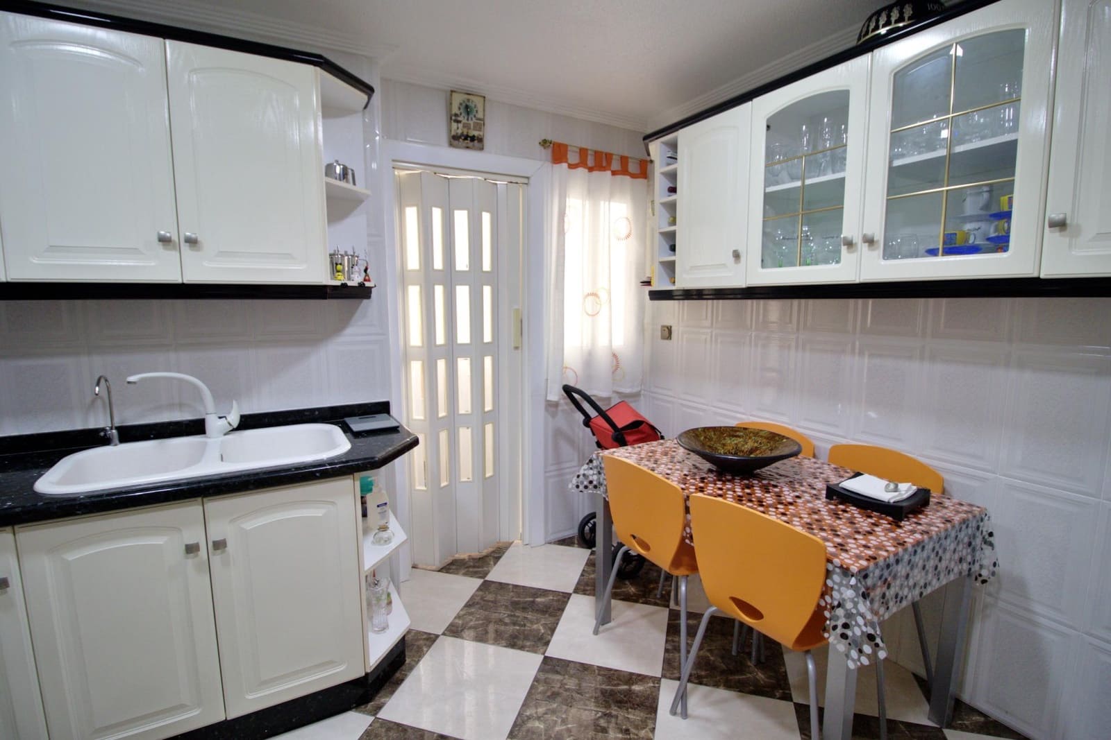 3 sovrum Lägenhet till salu i Elche / Elx - 175 000 € (Ref: 9807957)