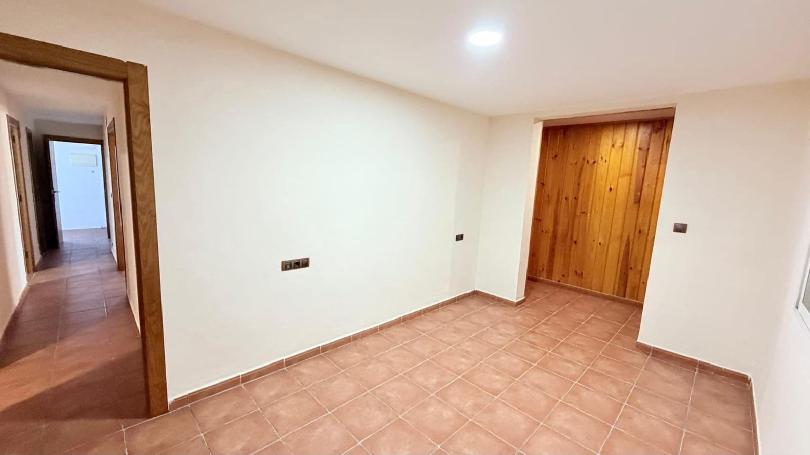 Chalet de 3 habitaciones en Torrellano en venta - 290.000 € (Ref: 9815847)