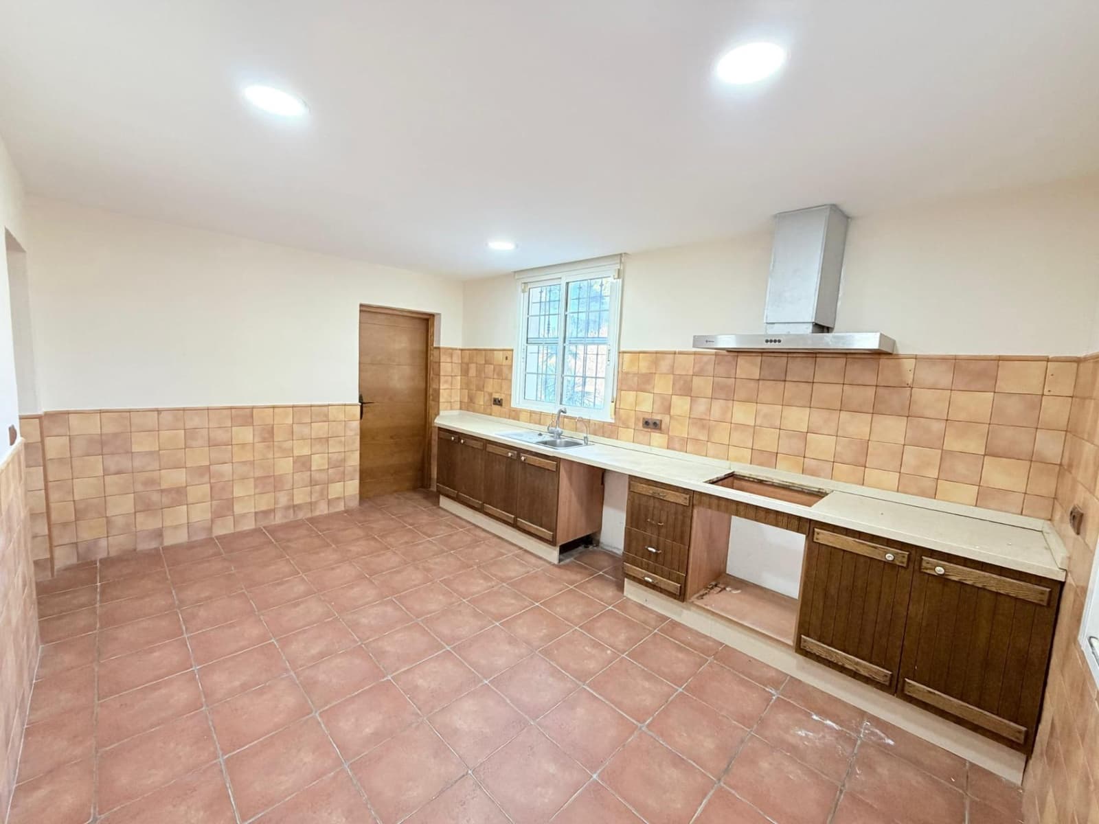 Chalet de 3 habitaciones en Torrellano en venta - 290.000 € (Ref: 9815847)