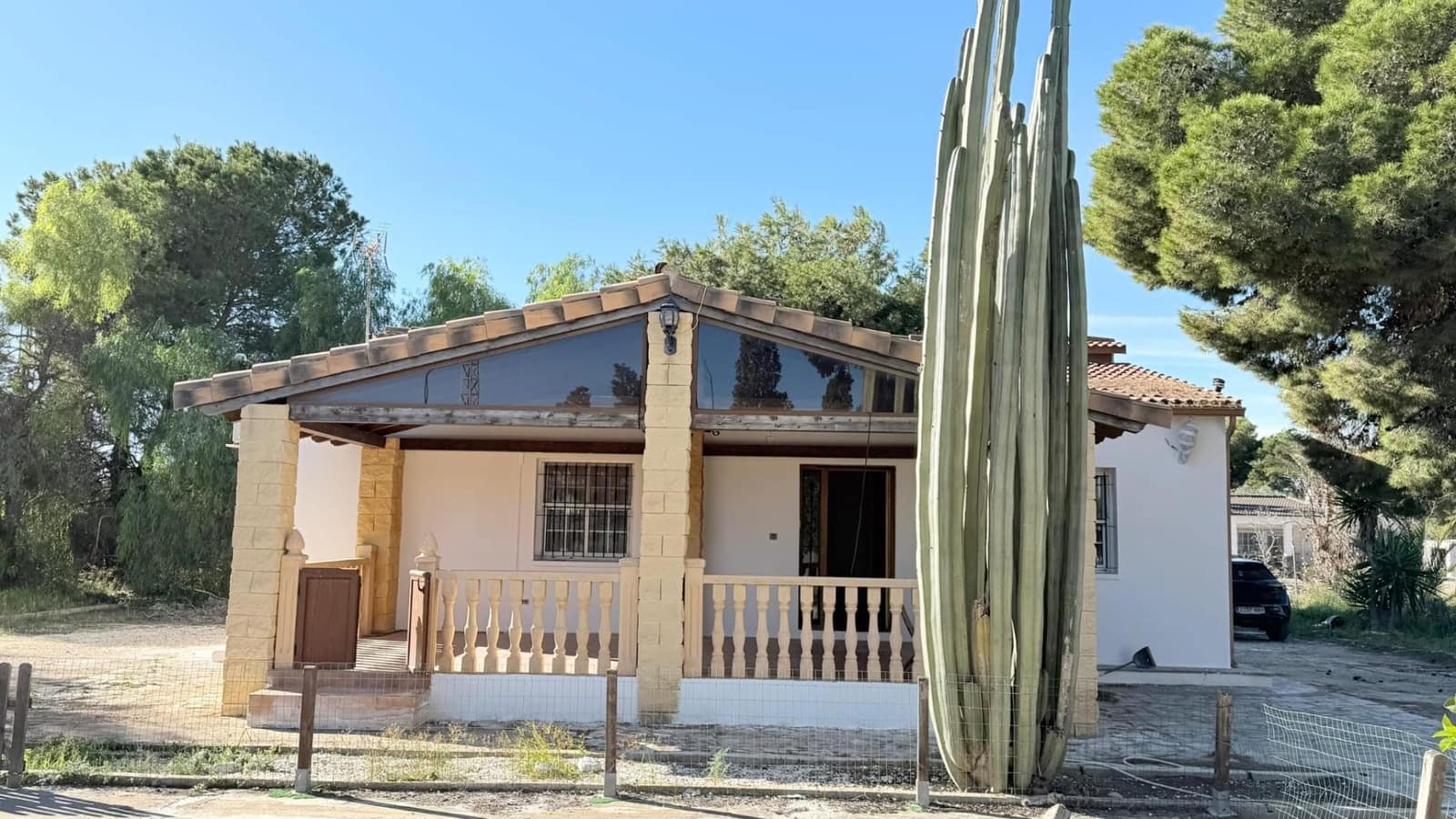 Chalet de 3 habitaciones en Torrellano en venta - 290.000 € (Ref: 9815847)