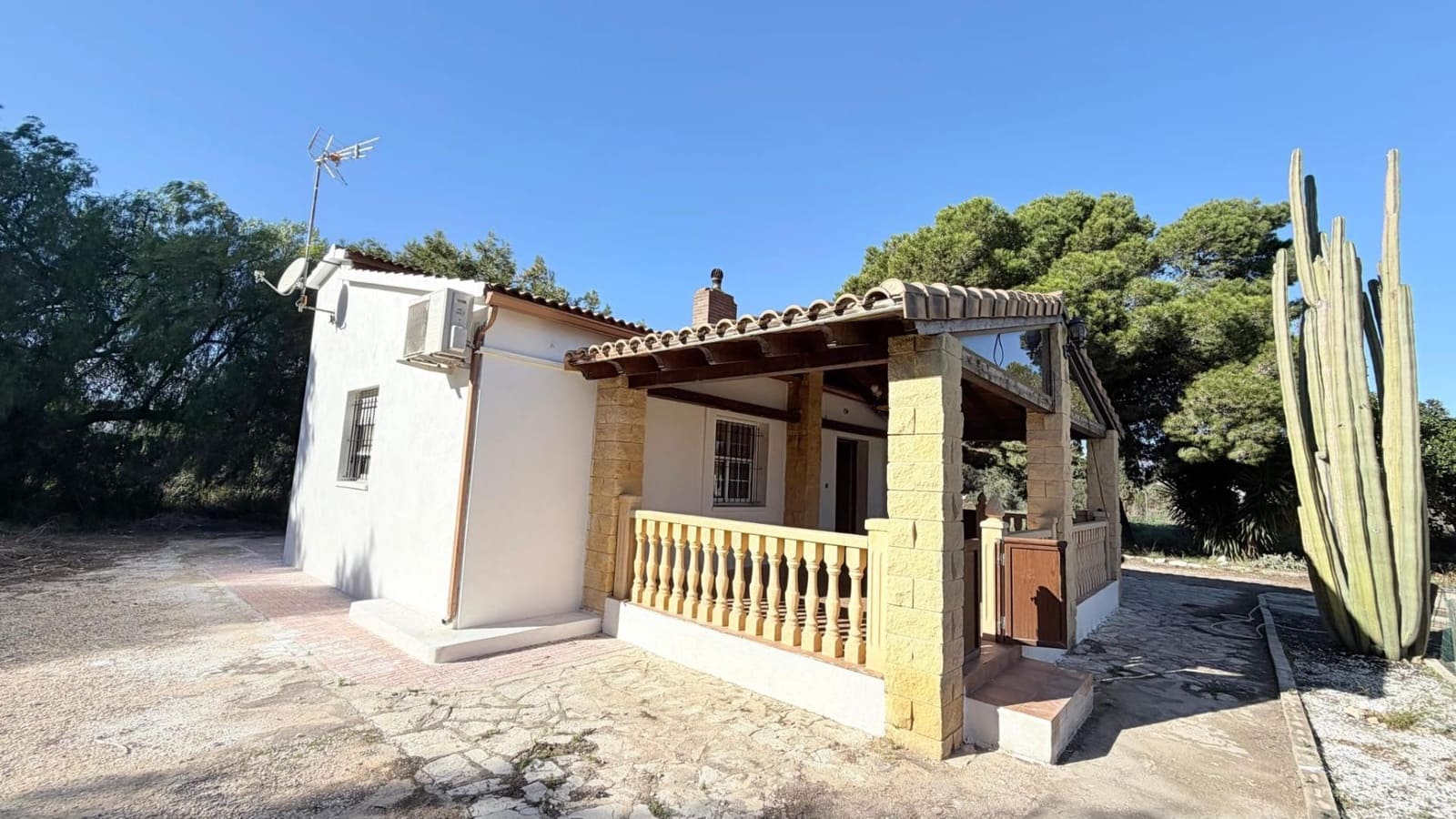 Chalet de 3 habitaciones en Torrellano en venta - 290.000 € (Ref: 9815847)