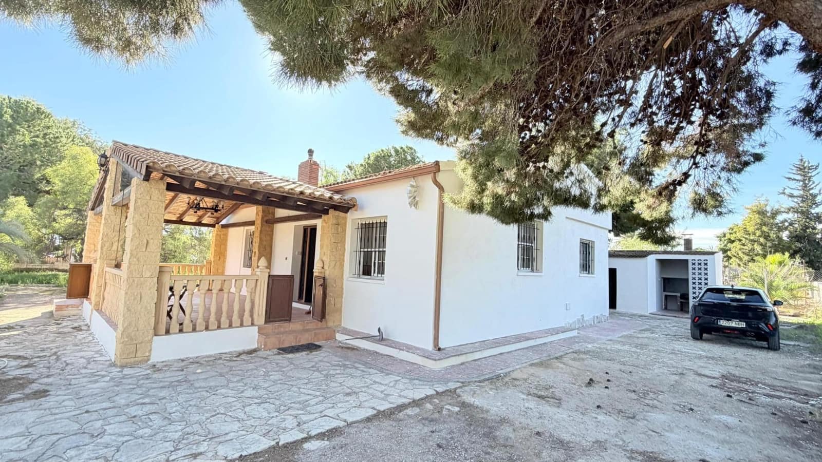 Chalet de 3 habitaciones en Torrellano en venta - 290.000 € (Ref: 9815847)