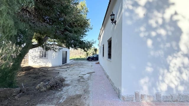 Chalet de 3 habitaciones en Torrellano, Elche / Elx en venta - 290.000 € (Ref: 9815847)