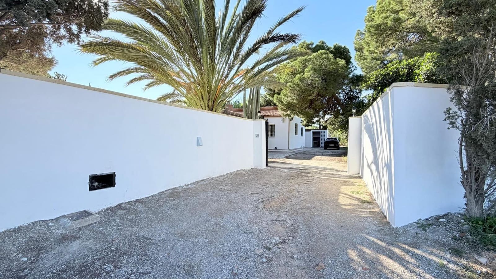 Chalet de 3 habitaciones en Torrellano en venta - 290.000 € (Ref: 9815847)