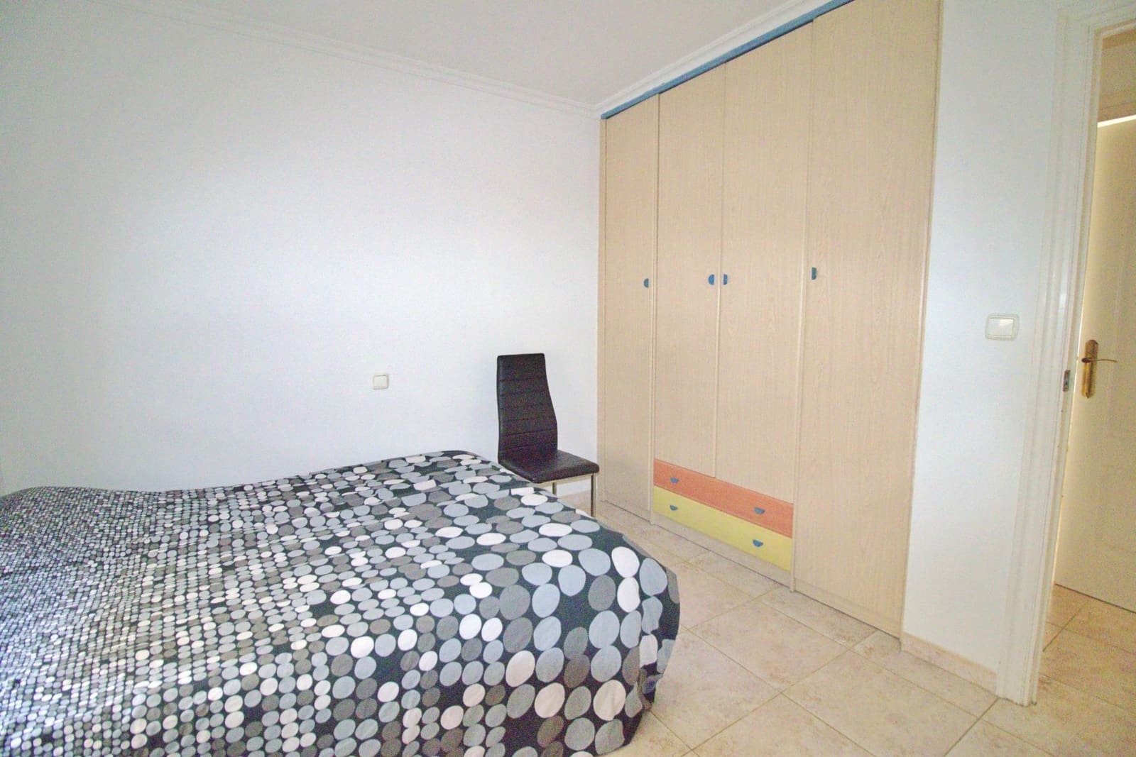 3 bedroom Penthouse for rent in Elche / Elx - € 900 (Ref: 9825254)