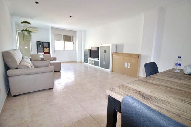 3 quarto Penthouse para arrendar em Altabix, Elche / Elx - 900 € (Ref: 9825254)