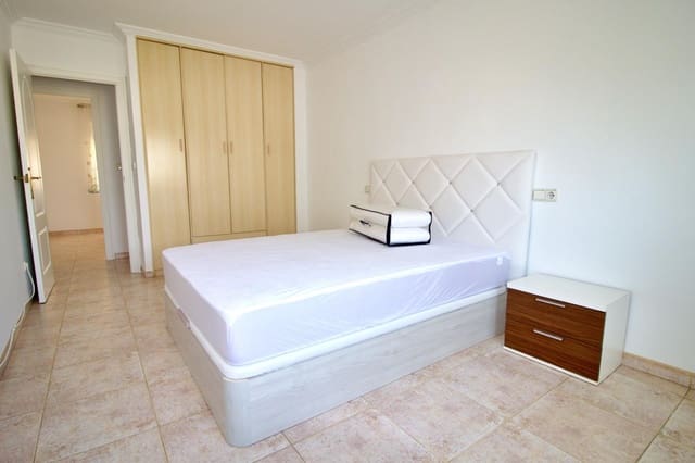 3 quarto Penthouse para arrendar em Altabix, Elche / Elx - 900 € (Ref: 9825254)
