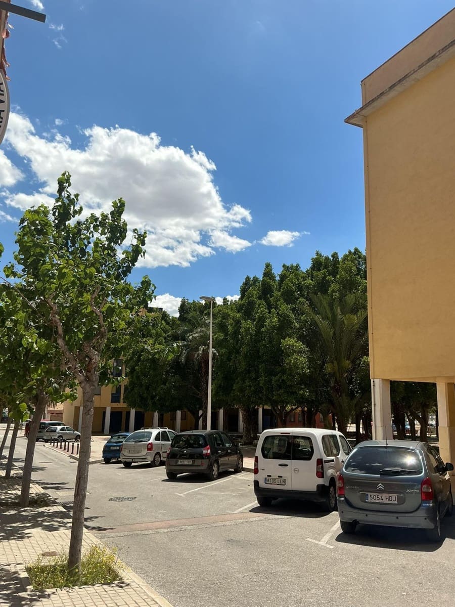 3 sovrum Lägenhet till salu i Elche / Elx - 142 000 € (Ref: 9868595)