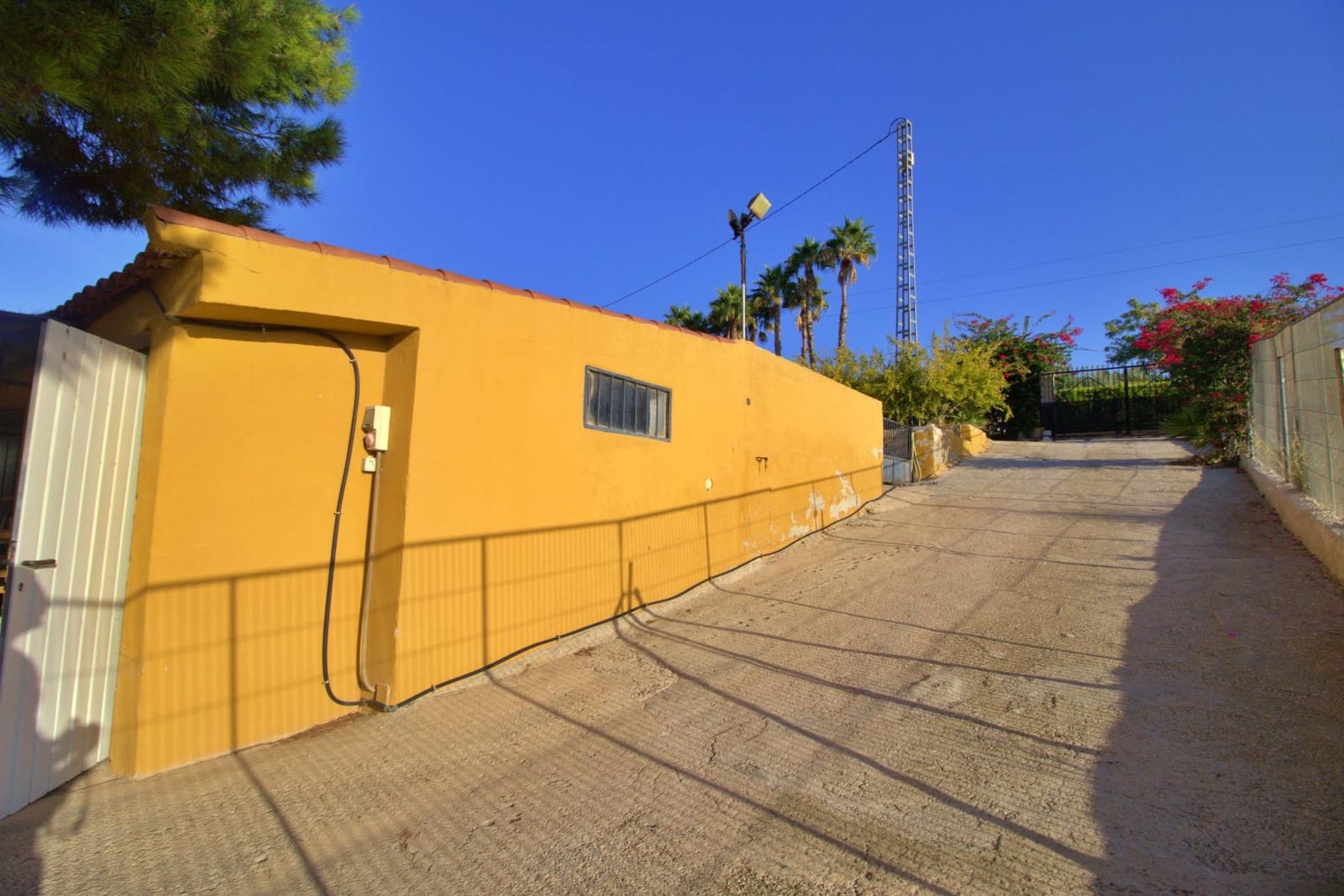 6 sypialnia Willa na sprzedaż w Elche / Elx z basenem garażem - 480 000 € (Ref: 9868596)