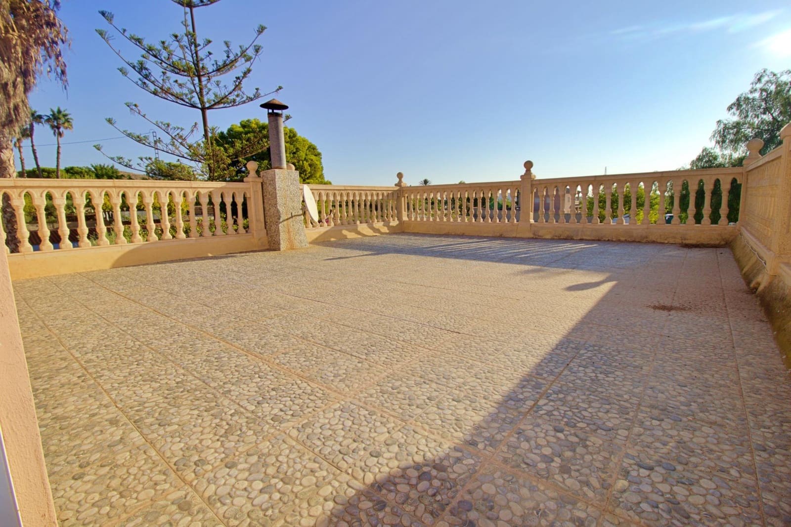 6 sypialnia Willa na sprzedaż w Elche / Elx z basenem garażem - 480 000 € (Ref: 9868596)