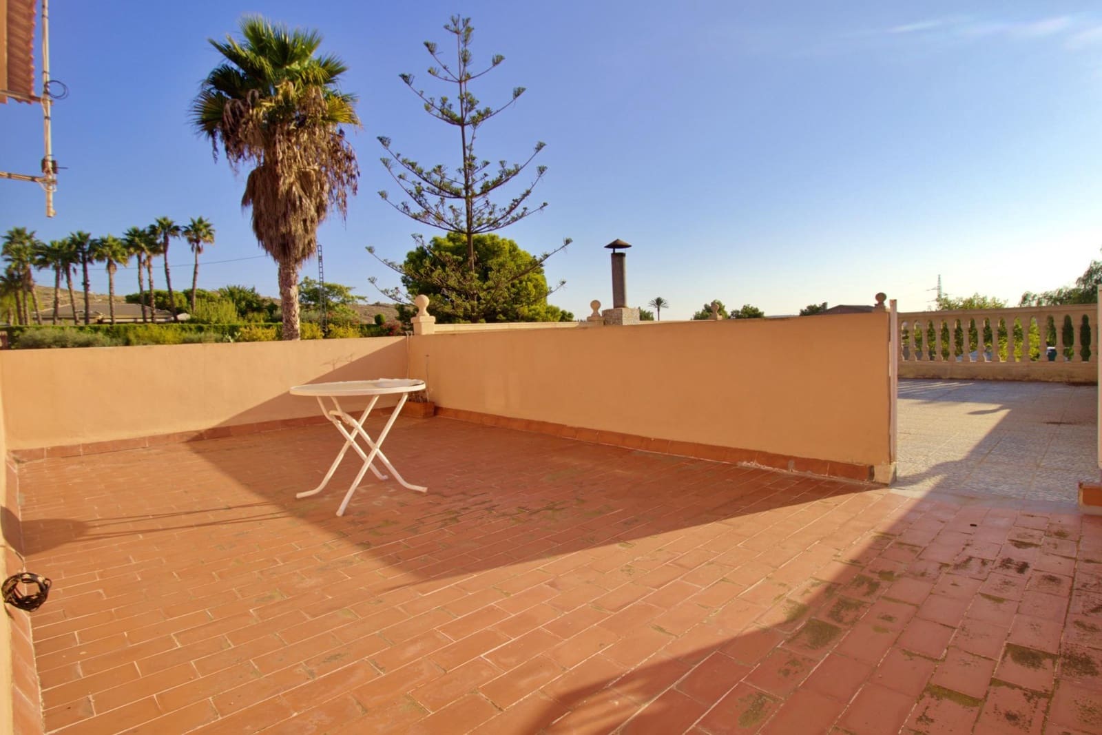 6 sypialnia Willa na sprzedaż w Elche / Elx z basenem garażem - 480 000 € (Ref: 9868596)
