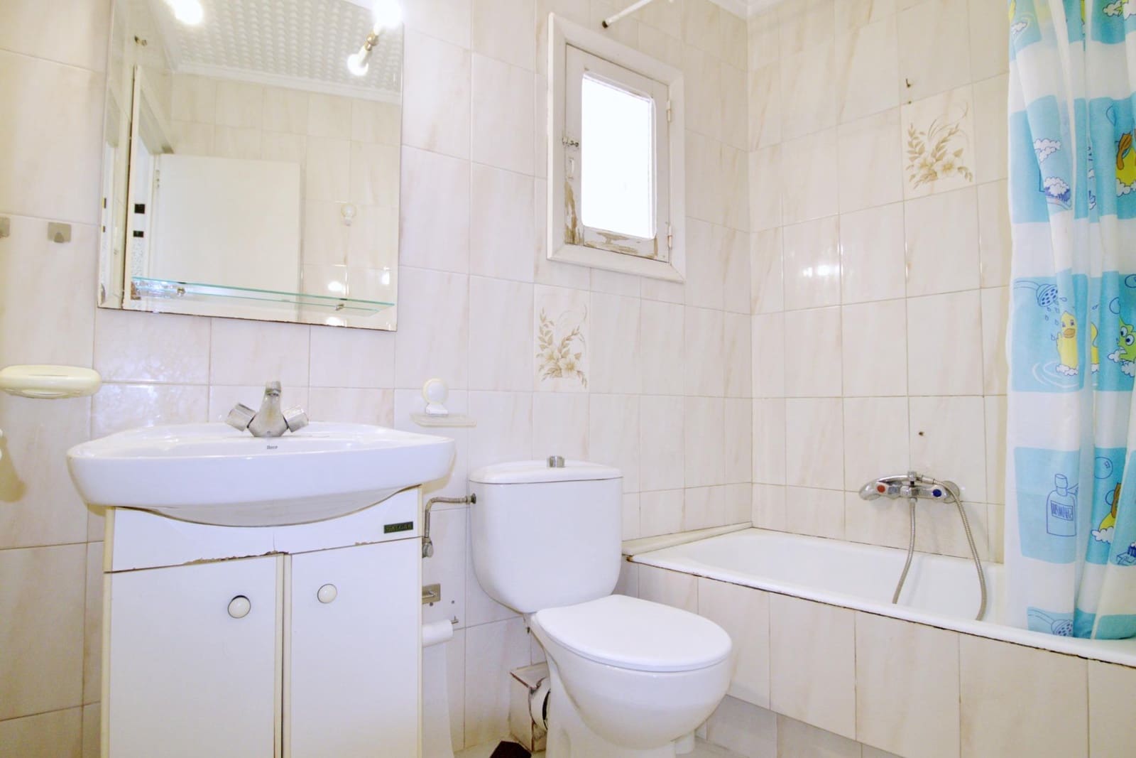 4 sypialnia Mieszkanie na sprzedaż w Elche / Elx - 133 000 € (Ref: 9884808)