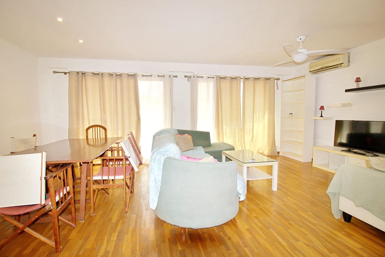 Piso de 4 habitaciones en Elche / Elx en venta - 130.000 € (Ref: 9896345)
