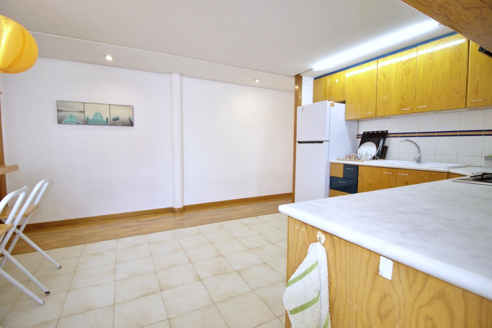 Piso de 4 habitaciones en Elche / Elx en venta - 130.000 € (Ref: 9896345)