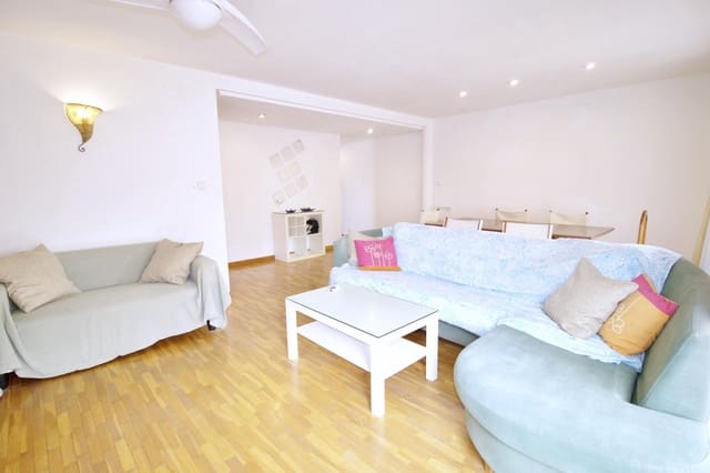 Piso de 4 habitaciones en Elche / Elx en venta - 130.000 € (Ref: 9896345)