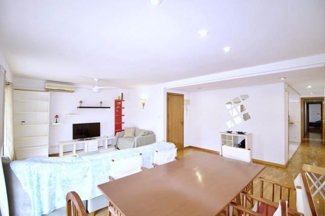 Piso de 4 habitaciones en Elche / Elx en venta - 130.000 € (Ref: 9896345)