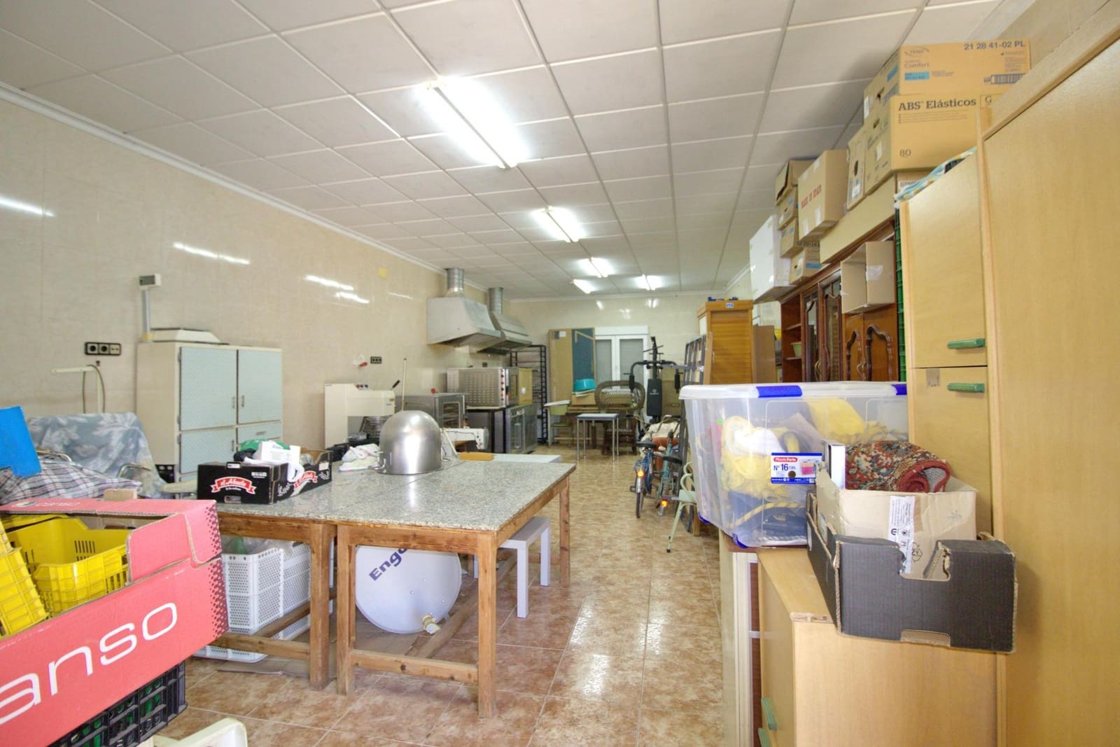4 bedroom Villa for sale in Matola with garage - € 320,000 (Ref: 9896346)