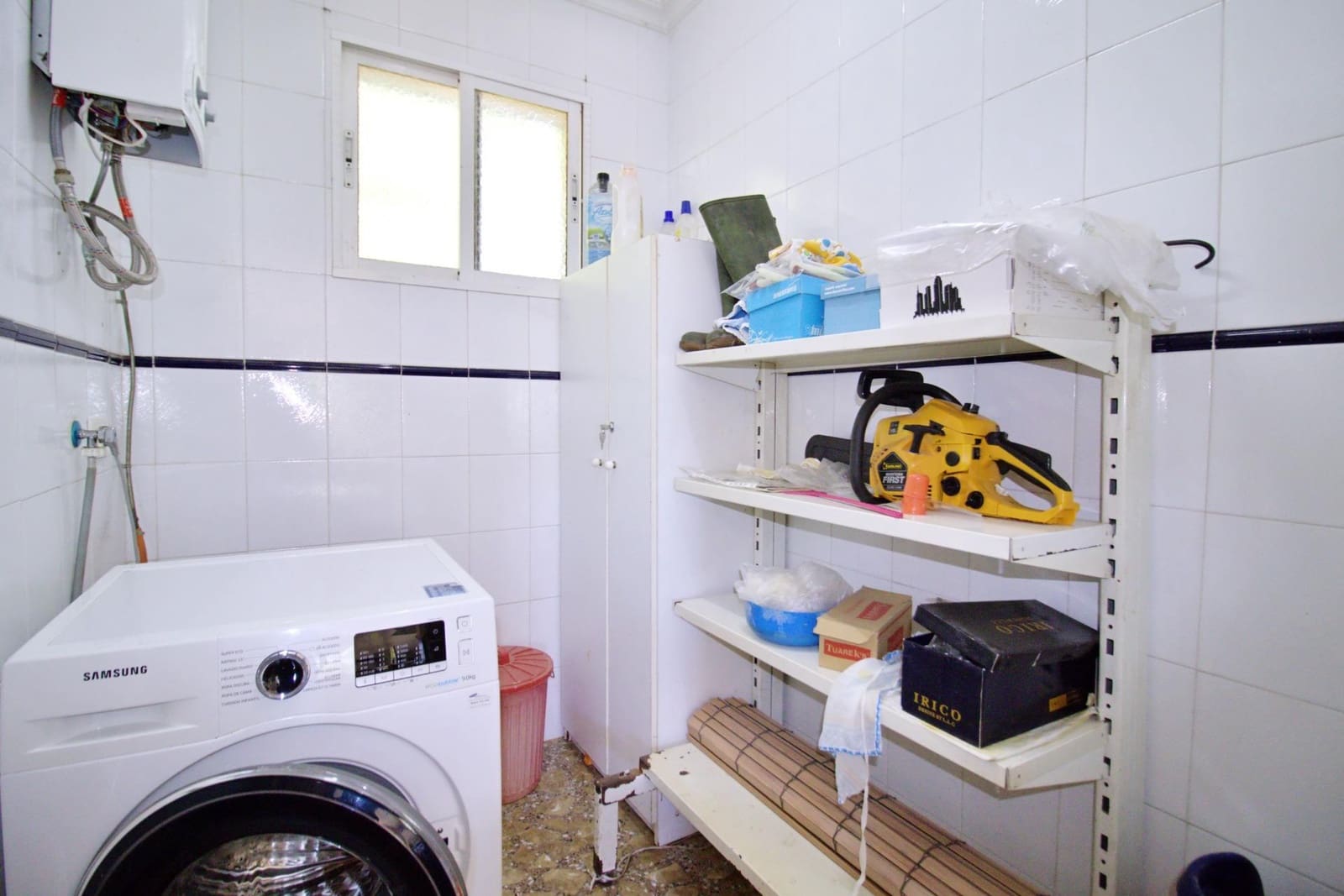4 bedroom Villa for sale in Matola with garage - € 320,000 (Ref: 9896346)