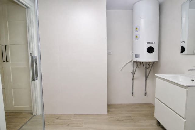 Apartamento de 1 habitación en Elche / Elx en venta - 143.000 € (Ref: 9898693)