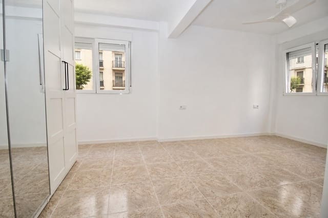 1 Zimmer Apartment zu verkaufen in Elche / Elx - 140.000 € (Ref: 9898694)