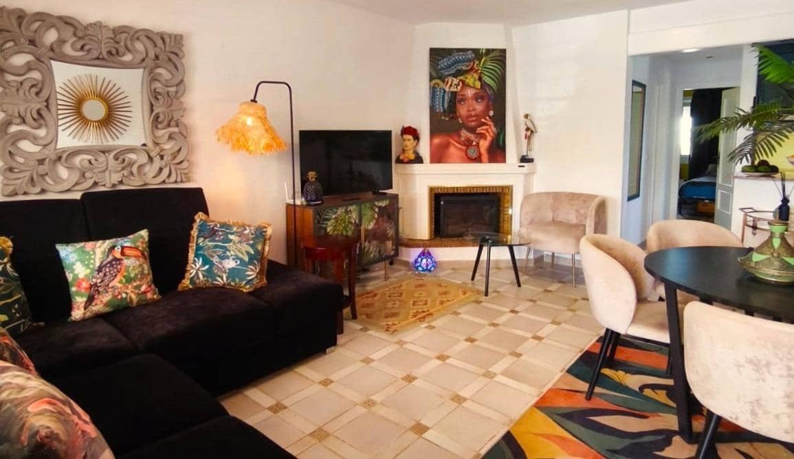Bungalow de 2 habitaciones en Orihuela Costa en venta con piscina - 189.000 € (Ref: 9945715)