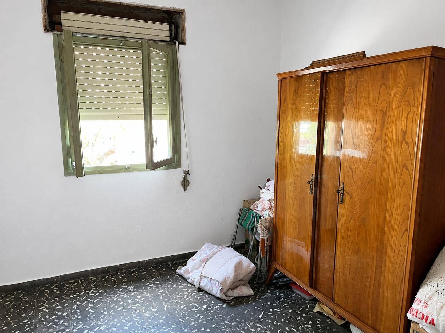 3 bedroom Flat for sale in Elche / Elx - € 100,000 (Ref: 9955941)