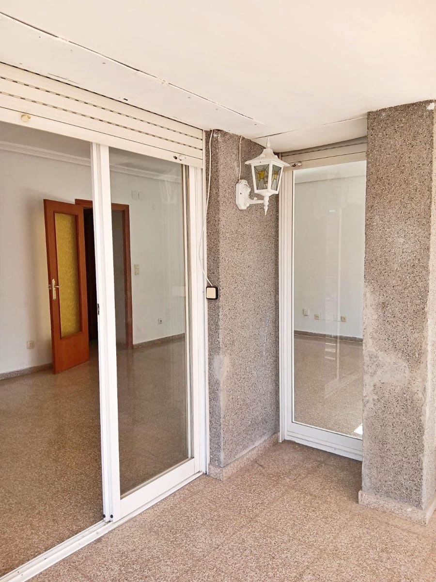 3 bedroom Penthouse for sale in Elche / Elx - € 164,000 (Ref: 9962707)