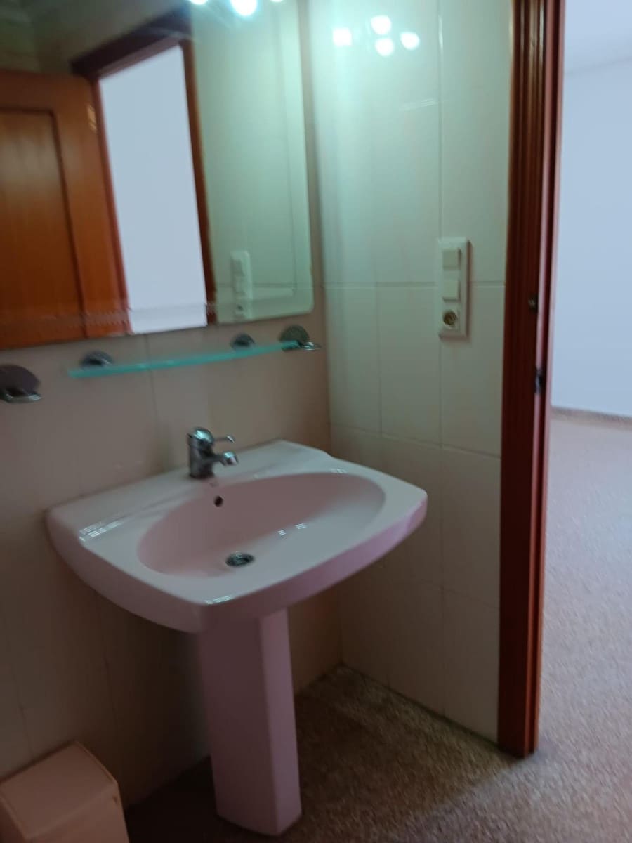 3 bedroom Penthouse for sale in Elche / Elx - € 164,000 (Ref: 9962707)