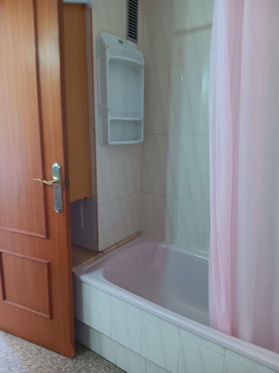 3 bedroom Penthouse for sale in Elche / Elx - € 164,000 (Ref: 9962707)