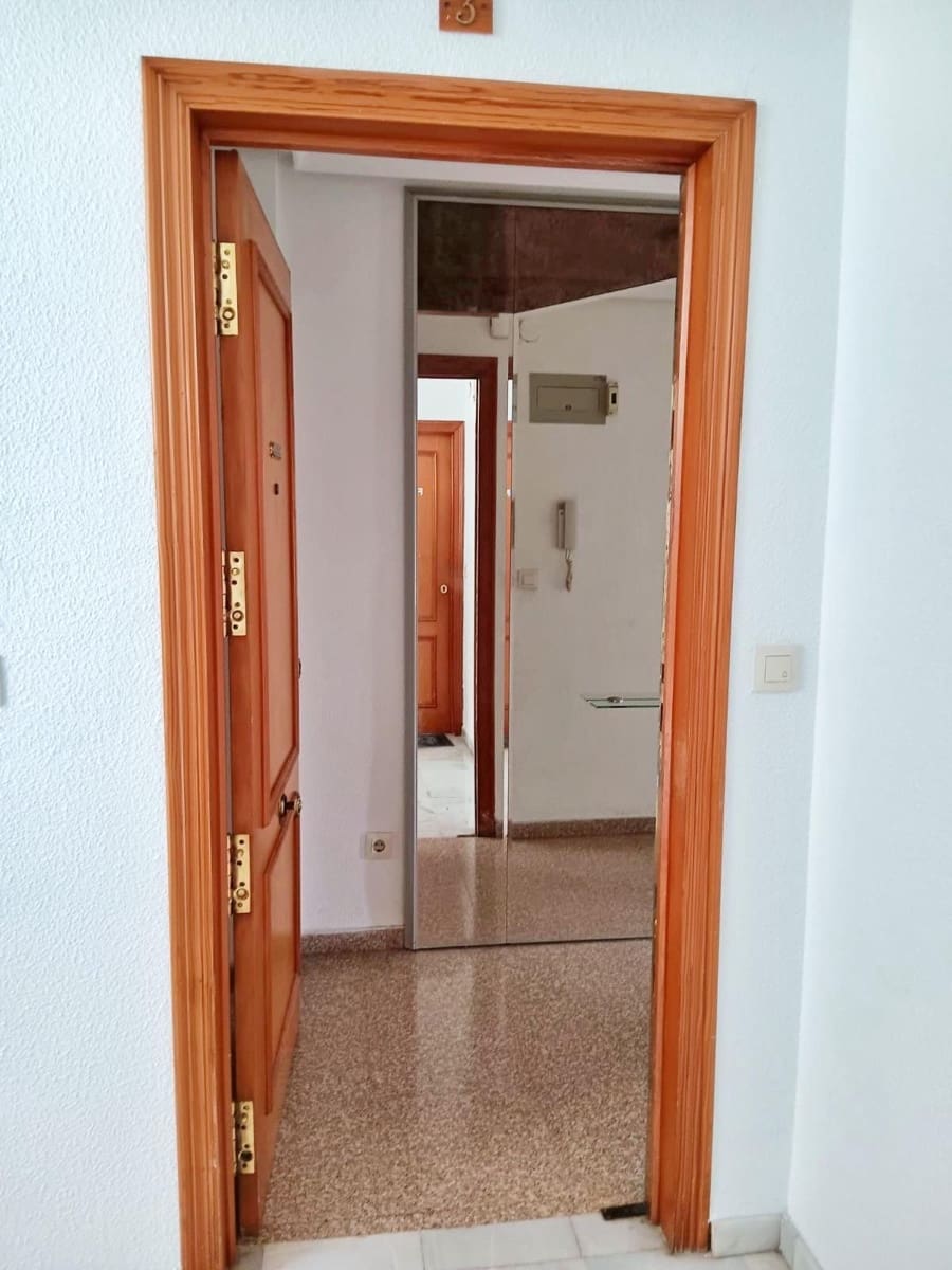 3 bedroom Penthouse for sale in Elche / Elx - € 164,000 (Ref: 9962707)