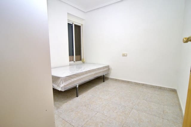 3 soveværelse Lejlighed til leje i Elche / Elx - € 750 (Ref: 9966667)