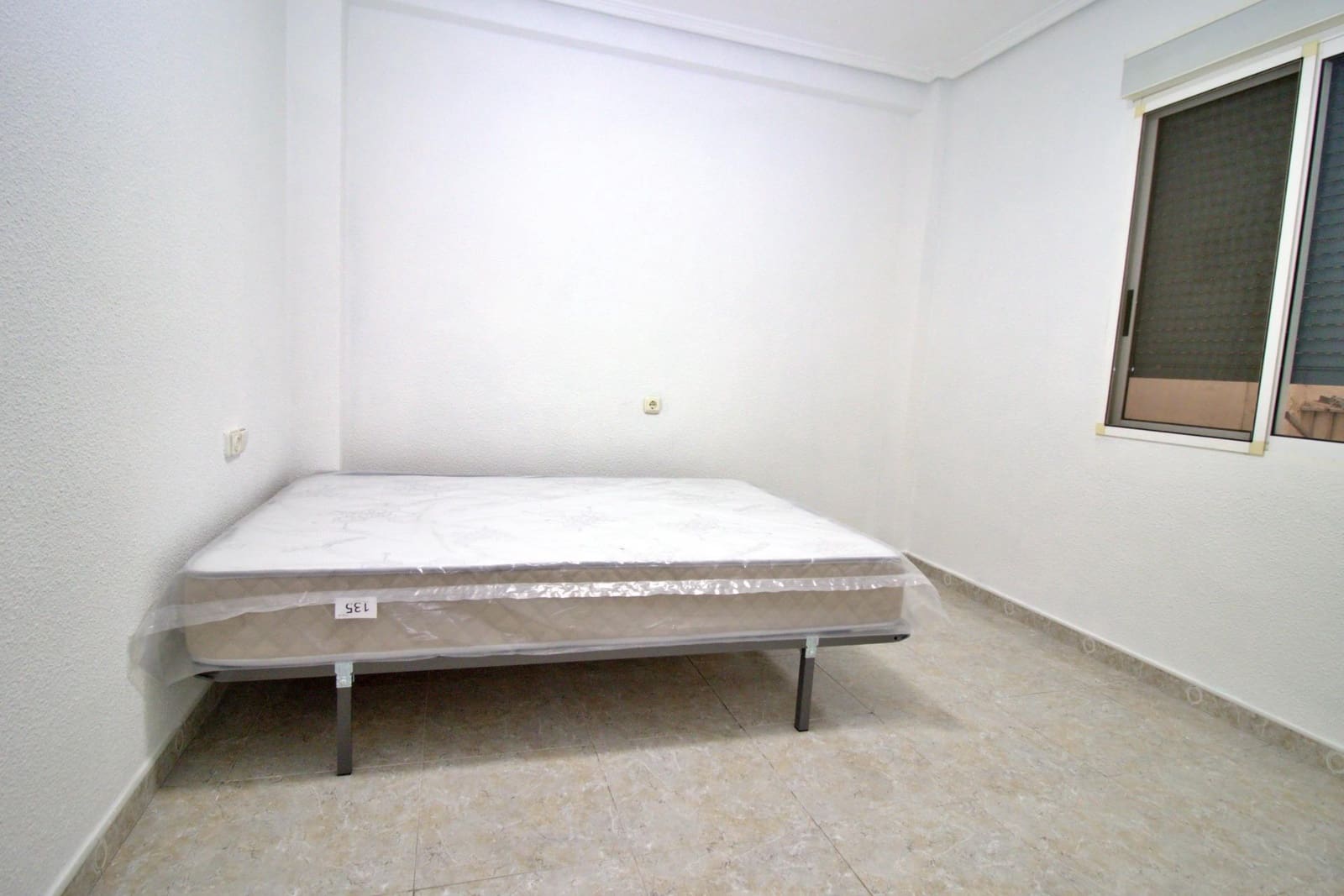 3 bedroom Flat for rent in Elche / Elx - € 750 (Ref: 9966667)