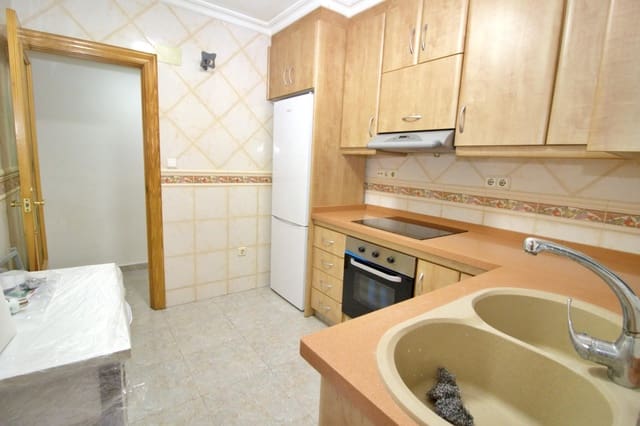 3 soveværelse Lejlighed til leje i Elche / Elx - € 750 (Ref: 9966667)
