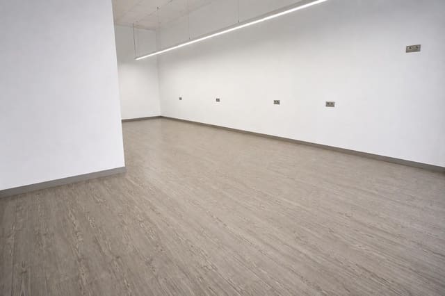 3 soverom Kommersiell til salgs i Elche / Elx - € 82 000 (Ref: 9990733)
