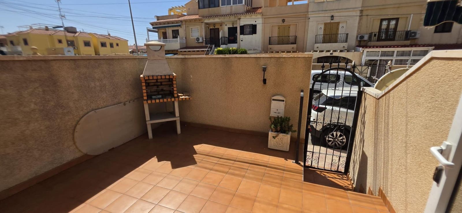 3 makuuhuone Huoneisto myytävänä paikassa Torrevieja mukana uima-altaan - 124 900 € (Ref: 10022629)