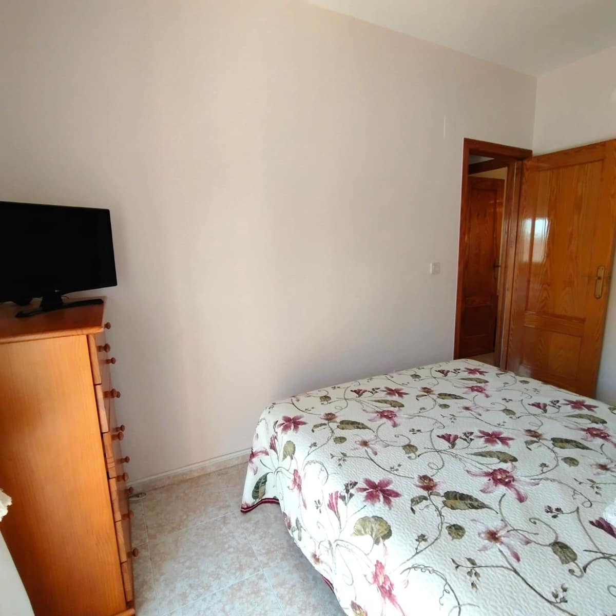 Apartamento de 3 habitaciones en Torrevieja en venta con piscina - 194.900 € (Ref: 10022630)